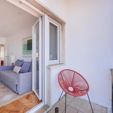 River Birds View, By Timecooler Apartment