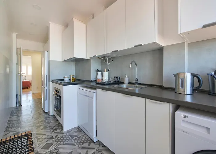 River Birds View, By Timecooler Appartamento Lisbona