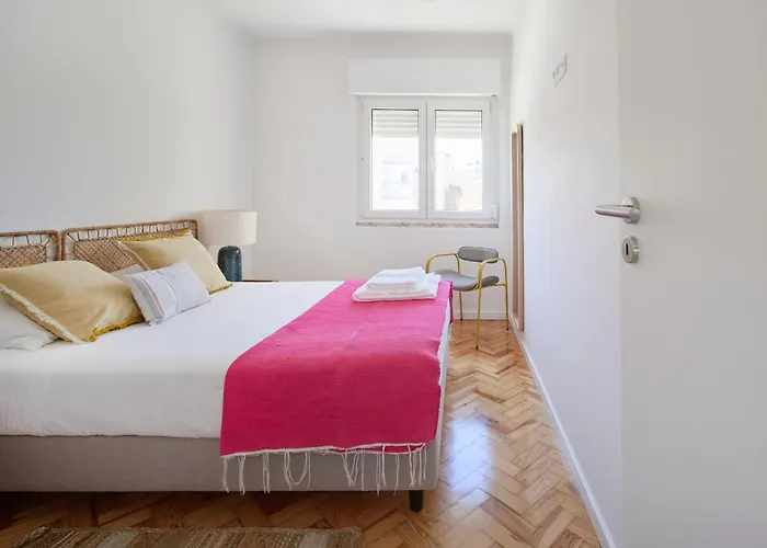 River Birds View, By Timecooler Lisbona